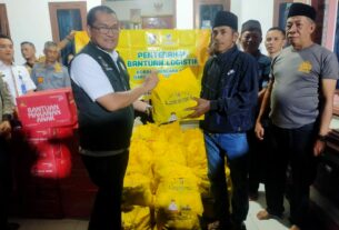 Gubernur Arinal Beri Bantuan Sembako dan Buffer Stock Untuk Satgas Penanggulangan Konflik Satwa Liar, dan Korban Terkaman Harimau di Kecamatan Suoh Lampung Barat
