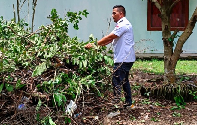 Maraknya Kasus DBD, Camat Rawa Jitu Utara dan Jajaran Giat Lakukan Kebersihan