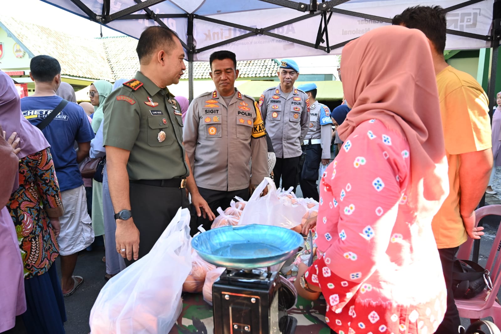 Kodim 0726/Sukoharjo Gelar Pasar Murah untuk Warga Sukoharjo