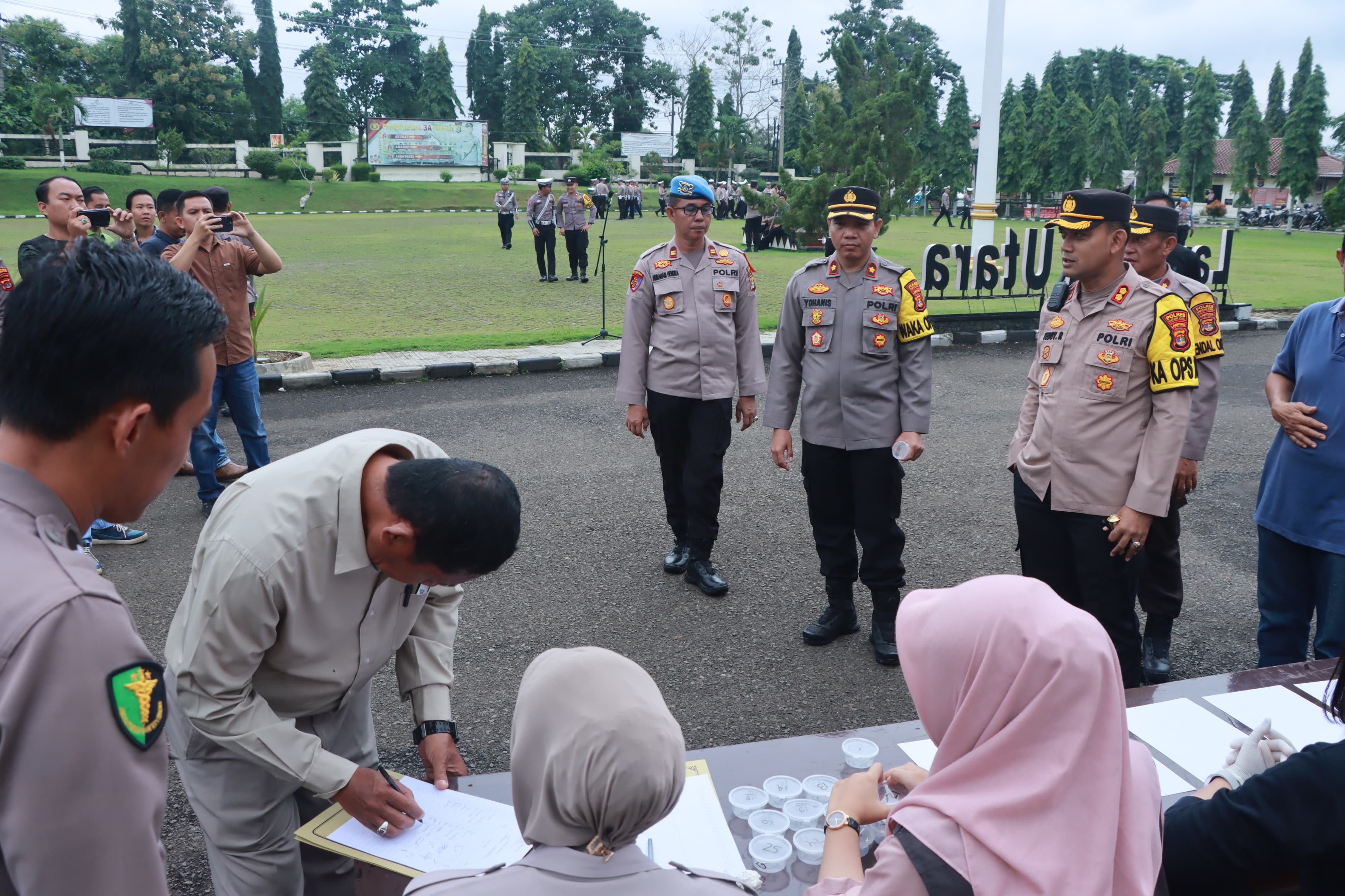 Waduh, Personel Polres Lampung Utara mendadak di tes urine