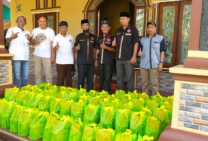 Jelang Hari Raya Idul Fitri 1445 H, IKAPA gelar Bhakti Sosial bagikan bingkiaan