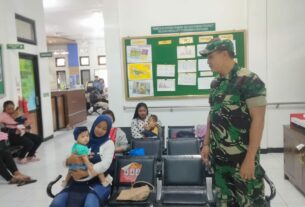 Tekan Angka Stunting Bati Bakti TNI Koramil 03/Serengan Aktif Dampingi Pelayanan Imunisasi Anak Dan Balita
