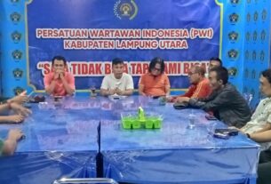 Tidak ada kejelasan dari Pimpinan, Sejumlah Tenaga Honorer BPBD sampaikan keluh kesah Ke PWI Lampura