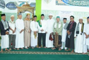 Wabup Way Kanan Sholat Id di Masjid At Taqwa Blambangan Umpu