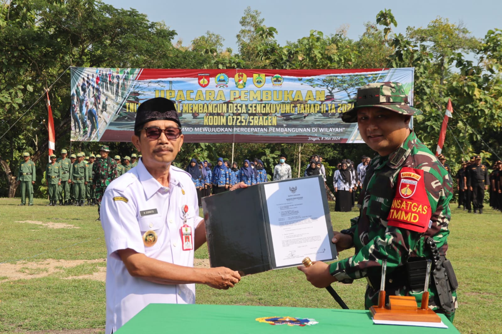 Buka TMMD Sengkuyung tahap II di Desa Jekawal, Bupati Sragen ucapkan terima kasih