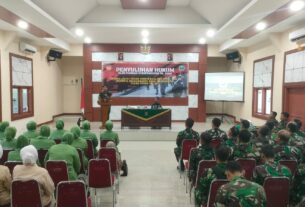 Gugah Kesadaran Hukum Dan Tingkatkan Kedisiplinan, Anggota Kodim 0735/Surakarta Terima Penyuluhan Hukum Dari Kumdam IV/Diponegoro