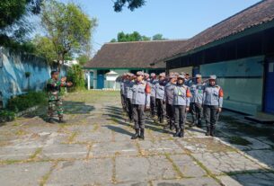 Ini Yang Dilakukan Babinsa Jebres Dalam Membentuk Karakter Linmas Yang Handal