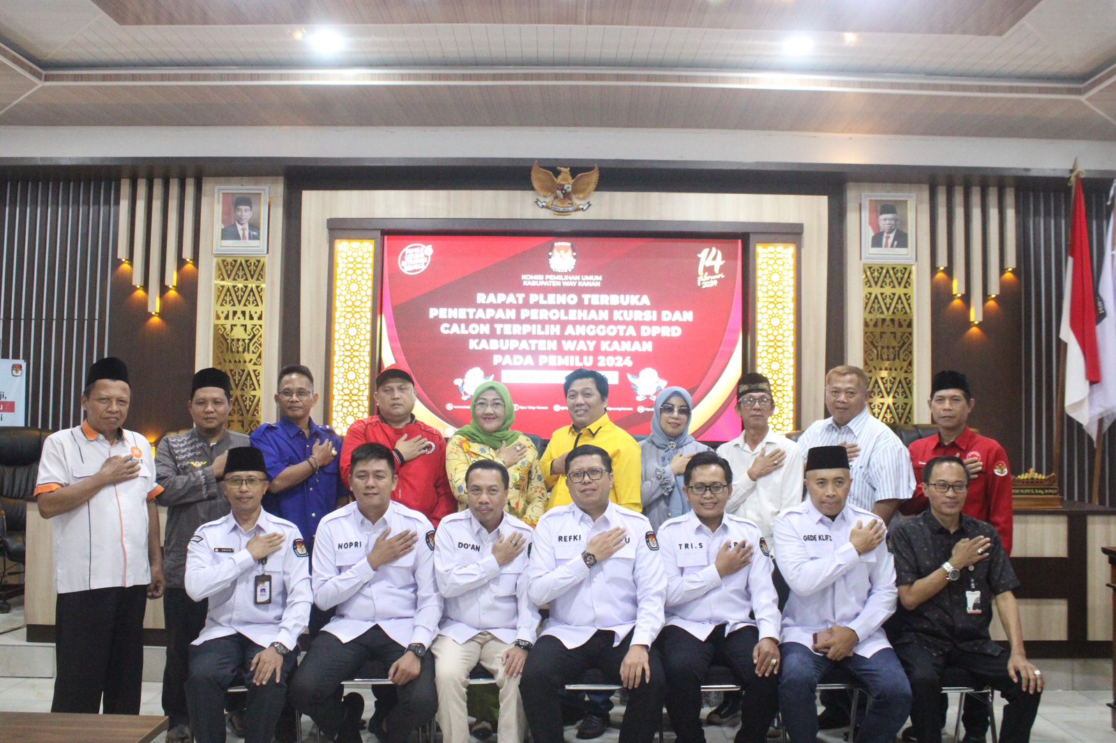KPU Way Kanan Tetapkan 40 Calon Anggota DPRD Tepilih Blambangan Umpu, 2 Mei 2024.