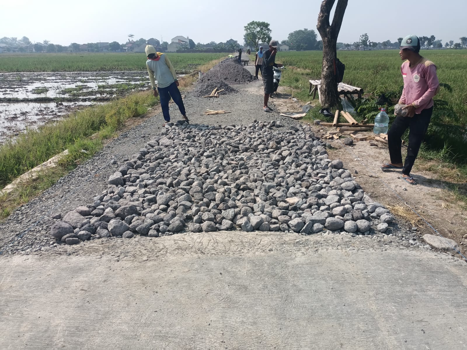Satgas TMMD Ke-120 Kodim 0726/Sukoharjo, Terus Kebut Pengecoran Jalan