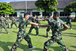 Siapkan Pertahanan Diri, Kodim 0735/Surakarta Gelar Latihan Beladiri Taktis
