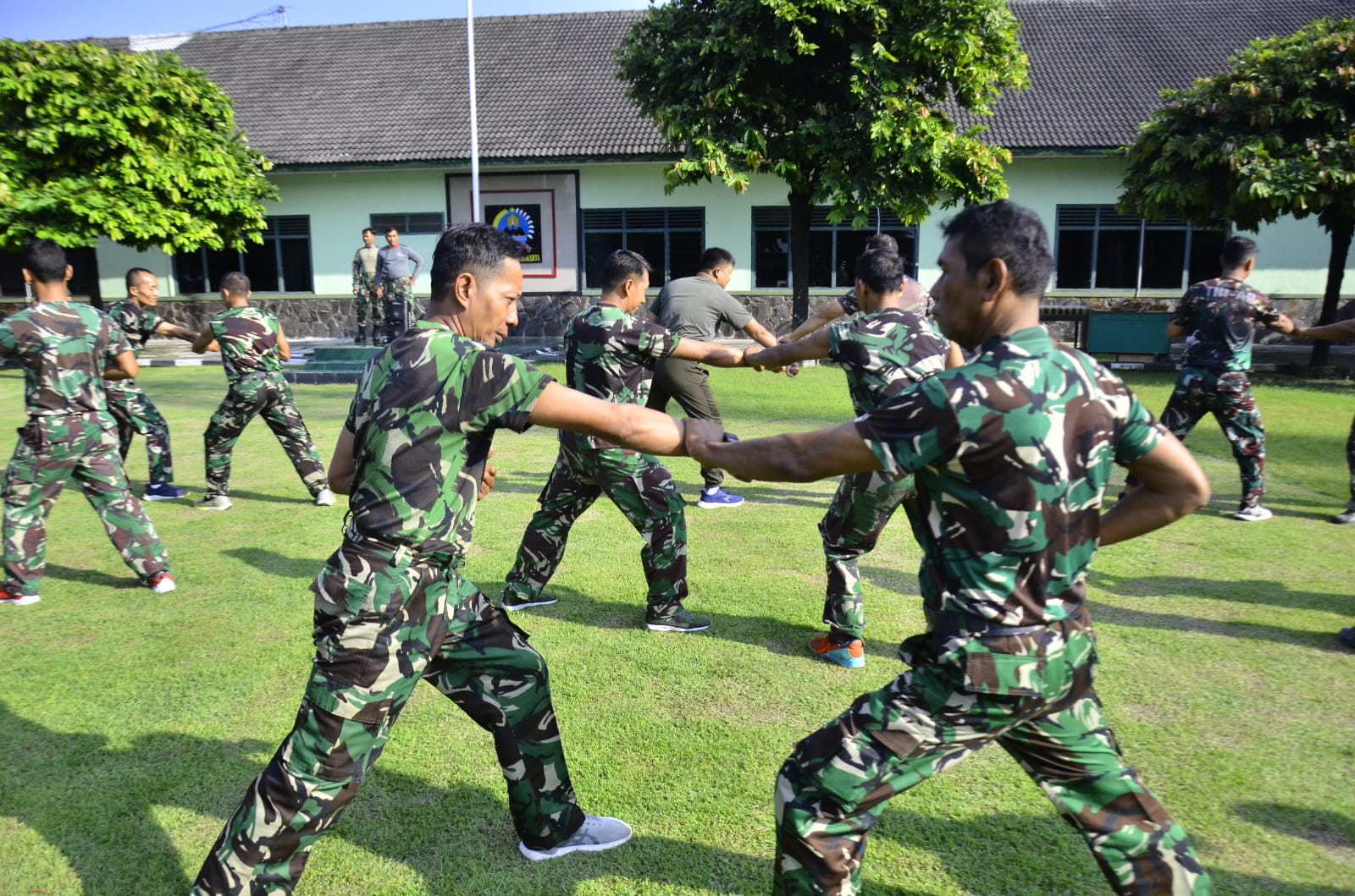 Siapkan Pertahanan Diri, Kodim 0735/Surakarta Gelar Latihan Beladiri Taktis