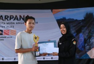 The Best! Mahasiswa Darmajaya Juara Fotografi Graduation Glory di UIN Lampung