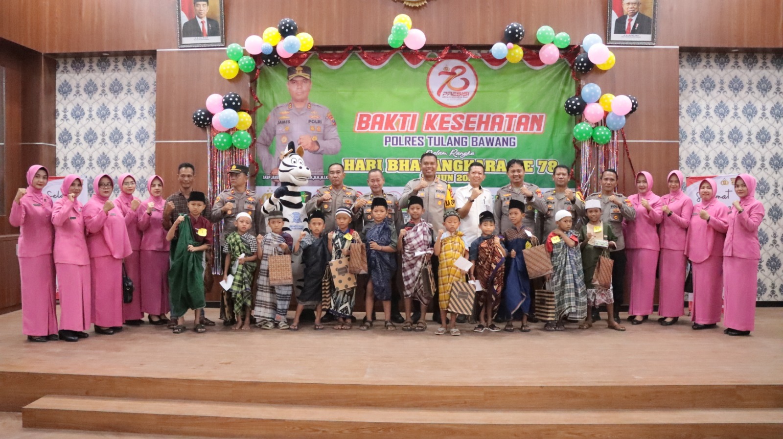 Ratusan Anak Ikuti Khitanan Massal Gratis Polres Tulang Bawang, AKBP James: Lampaui Target Awal
