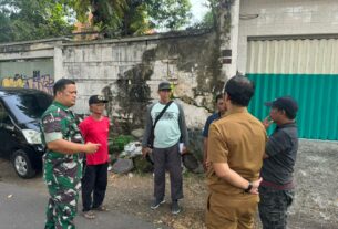 Sukseskan Program KBD, Babinsa Kemlayan Terjun Ke Lapangan Cek Lokasi Pembangunan Sasaran Fisik