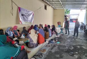 Wujudkan Lansia Sehat, Babinsa Sriwedari Monitoring Kegiatan Penyuluhan Bina Keluarga Lansia