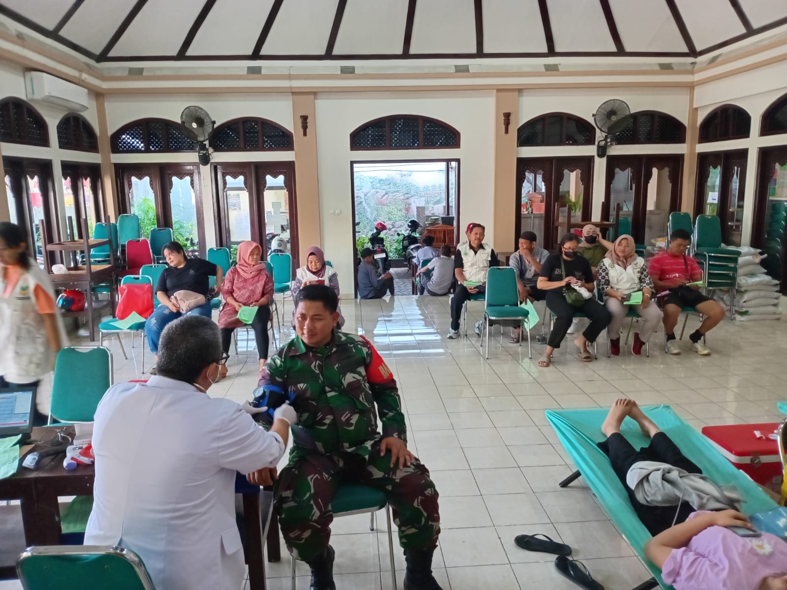 Babinsa Danukusuman, Walaupun Setetes Darah Namun Mampu Menyelamatkan Orang Lain