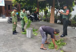 Cekatan Dan Trengginas, Babinsa Kratonan Pelopori Kerja Bakti Pembersihan Lingkungan Kelurahan