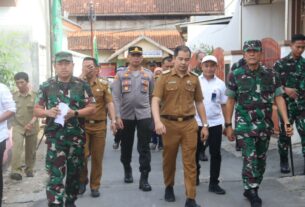 Danrem Gatam Tinjau Rumah RTLH Milik Warga Wilayah Kodim 0410/KBL