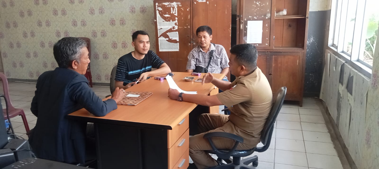 Diberhentikan sepihak, Mantan Karyawan MAFC Kotabumi Ngadu ke Dinas Koperasi, UKM dan Tenaga Kerja