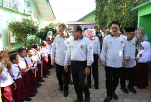 Pj. Gubernur Samsudin Lakukan Pencanangan PIN Polio Tingkat Provinsi Lampung Tahun 2024, Sasar 1.259.539 Anak Usia 0-7 Tahun