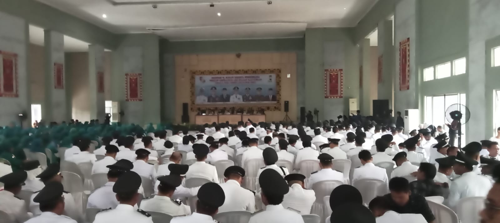 Jelang Pilkada, Pj Bupati Lampura Aswarodi ingatkan ASN, Kades dan Perangkat Desa bersikap Netral