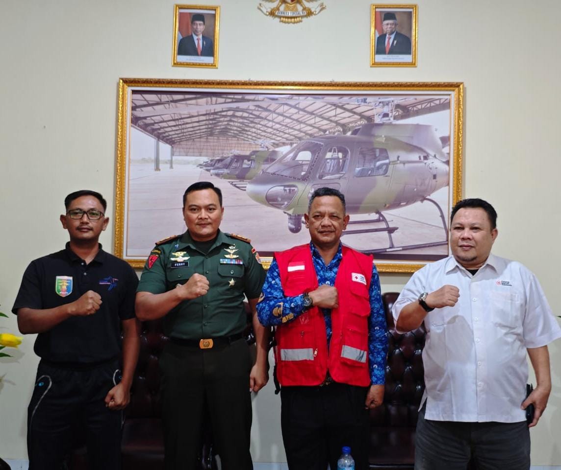 Komandan Skadron 12/AJY Lanudad Gatot Soebroto Way Tuba terima kunjungan PMI Way Kanan.
