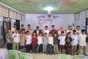 Pemerintah Kampung Sukabumi Kec.Buay Bahuga Baksos Khitanan Massal