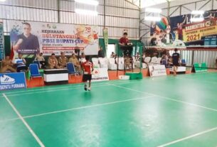 Peringati HUT Lampura ke-78, Aswarodi buka turnamen Kejuaraan Bulutangkis CUP Bupati