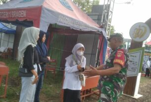 Pesan dari Babinsa Peleman Untuk Siswi SMU : Giat Belajar dan Raih Mimpi