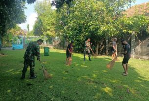 Wujudkan Lingkungan Yang Bersih Dan Rapi Jelang HUT Kemerdekaan RI, Babinsa Sumber Gandeng Warga Gelar Kerja Bakti