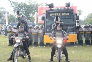 Pimpin Apel Kesiapan Simulasi Pengamanan Acara Pelantikan DPRD, AKBP James: Practice Makes Perfect