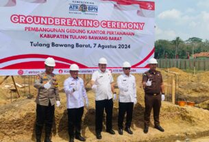 Wakapolres Tulang Bawang Barat Hadiri Peletakan Batu Pertama Pembangunan Kantor Pertanahan