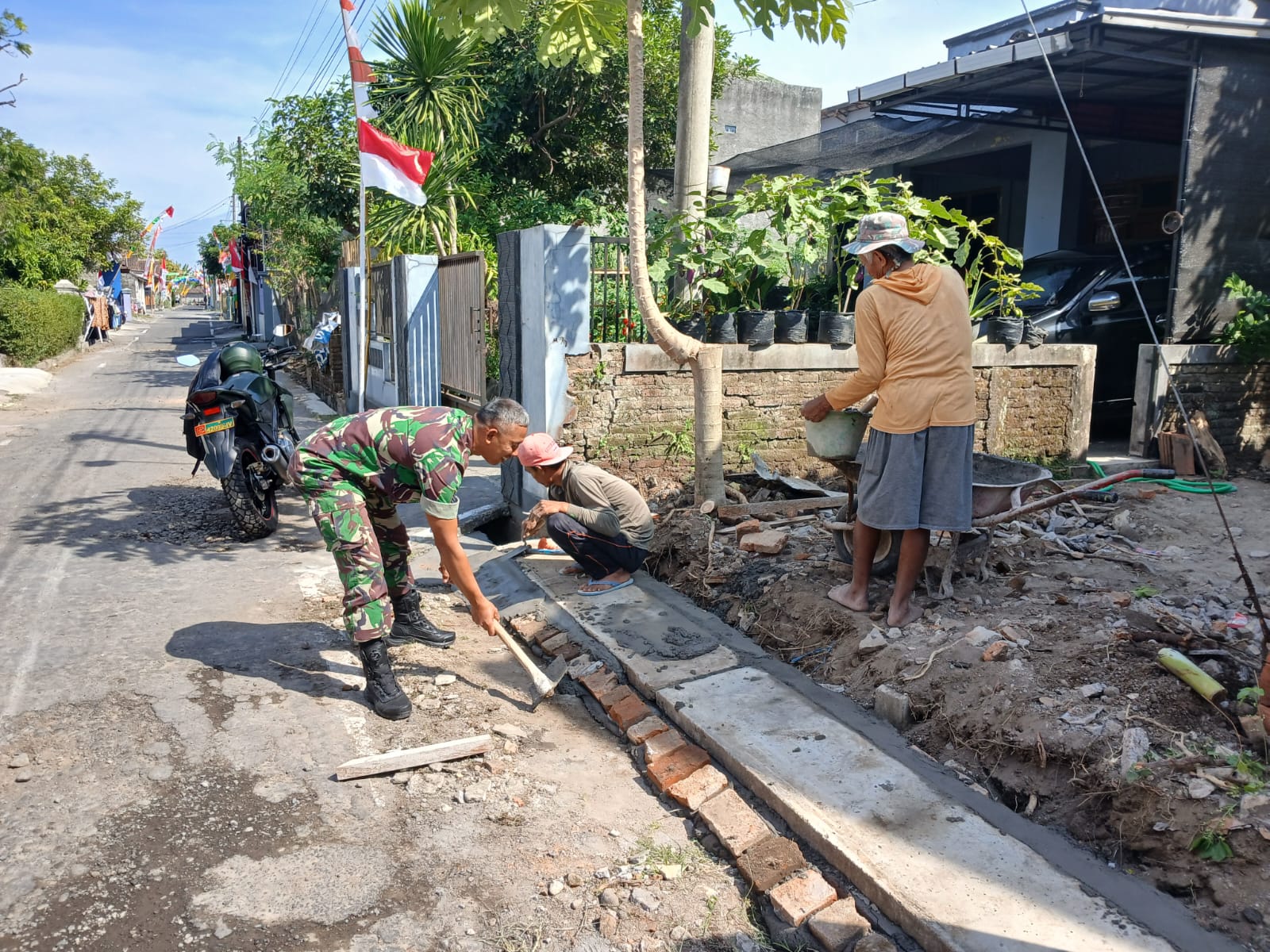 Warga Apresiasi Babinsa ,Selalu Ada Di Setiap Kegiatan Kewilayahan