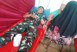 Babinsa Berikan Darah, Tunjukkan Kepedulian dan Semangat Gotong Royong