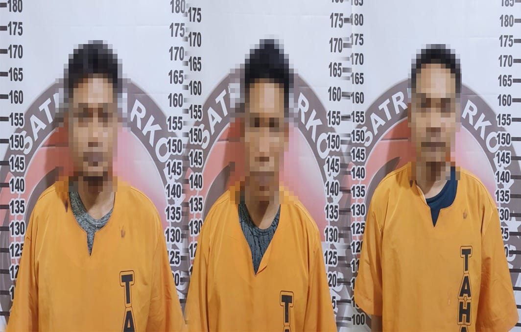 https://www.lampungvisual.com/gerebek-rumah-tempat-transaksi-narkoba-polres-tulang-bawang-tangkap-tiga-pelaku
