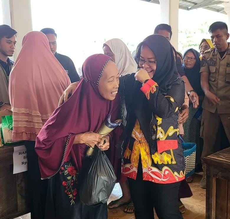 Mudah Ditemui Dan Selalu Berikan Solusi, Elfianah Dikenal Dekat Dengan Masyarakat