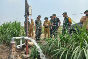 Pejabat Korem Solo Tinjau Bantuan Irigasi Pompa Dari Kementan