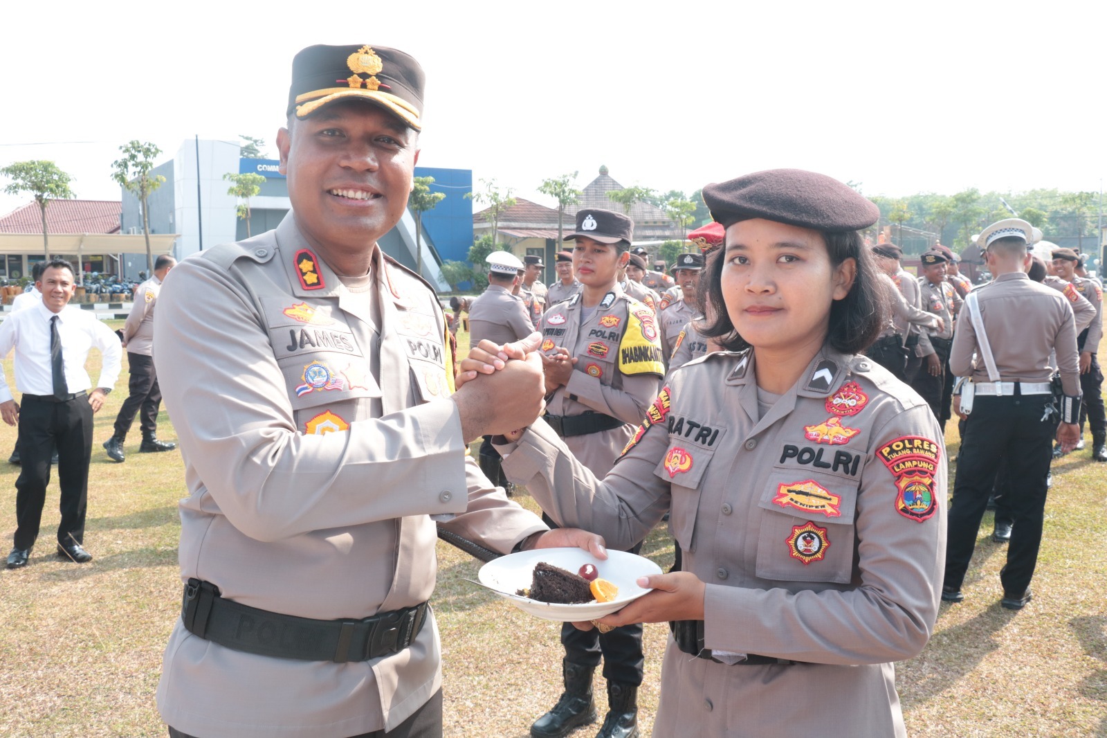 Polres Tulang Bawang Gelar Syukuran Hari Jadi Polwan RI Ke-76, AKBP James Sampaikan Pesan Ini