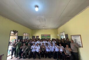 Polsek Gunung Agung Berikan Pembekalan dan Pelatihan Kepada Linmas Kecamatan Gunung Agung