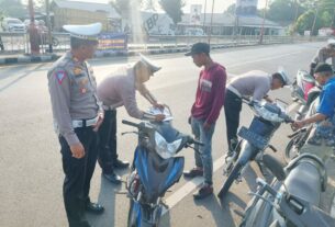 Satlantas Polres Tulang Bawang Gelar Razia Gabungan di Jalintim Tugu Garuda, AKP Khoirul: 50 Pelanggar Ditilang