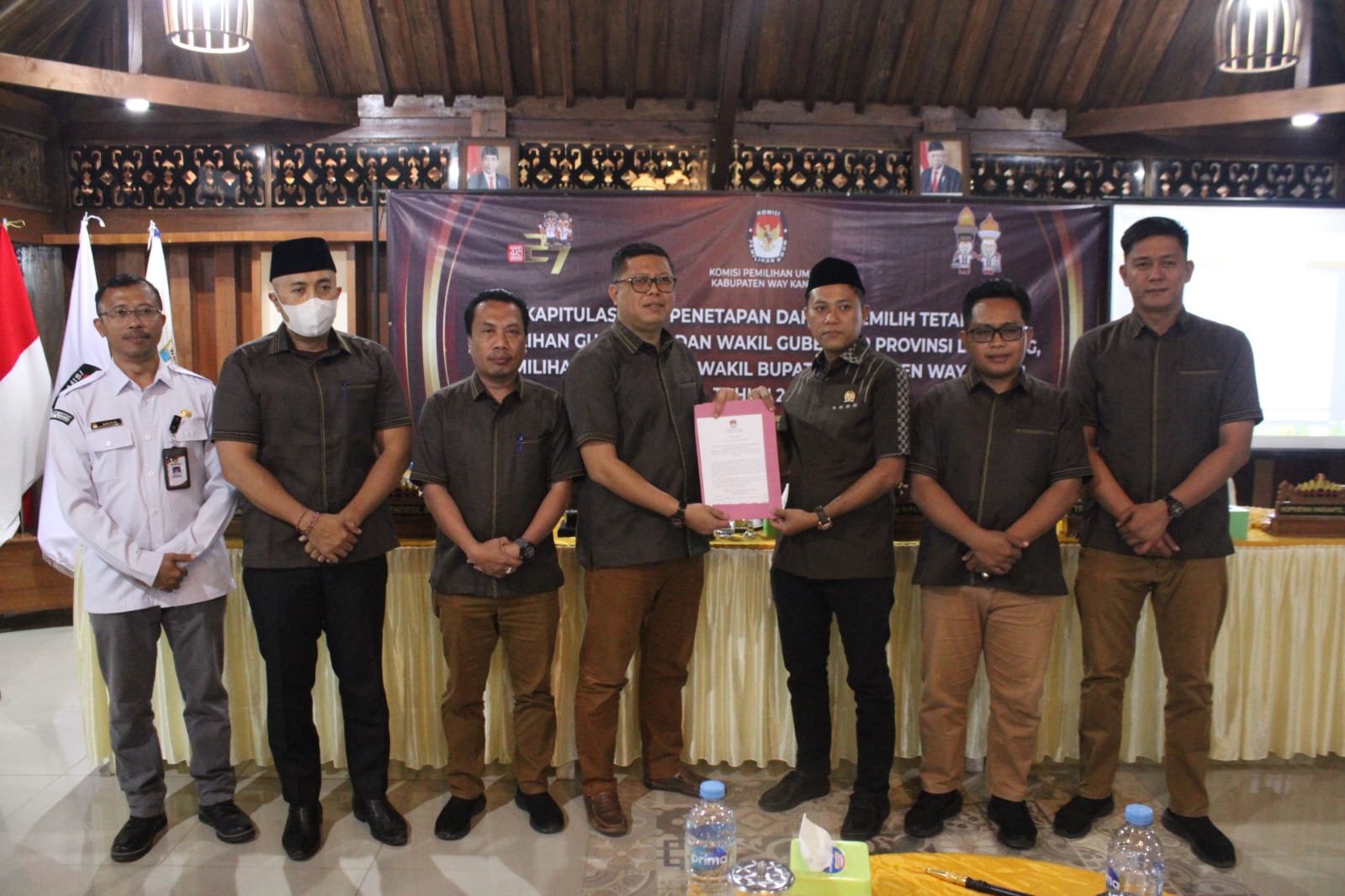 KPU Way Kanan melaksanakan rekapitulasi dan DPT