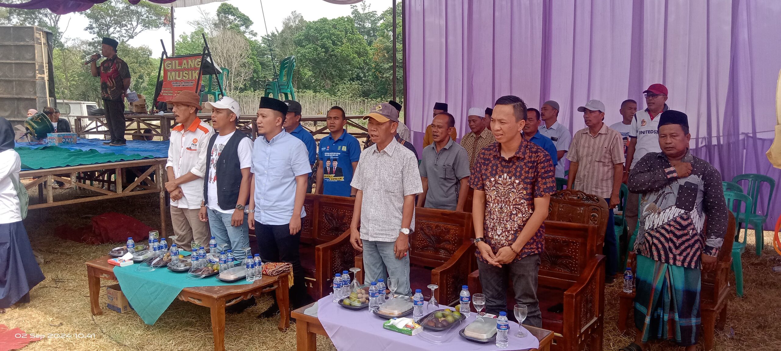 Masyarakat Desa Tulung Singkip Sambut Ardian Dan Sofyan Penuh Kehangatan. Warga Minta PAS Pimpin Lampura Ke Depan.