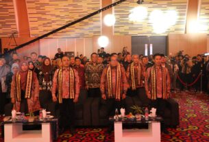 Pj. Gubernur Samsudin Sampaikan 5 Hal Penting untuk Menyukseskan Pilkada Serentak 2024 dalam Acara Konsolidasi Daerah KPU yang Diikuti Seluruh Unsur KPU dari 15 Kabupaten/Kota
