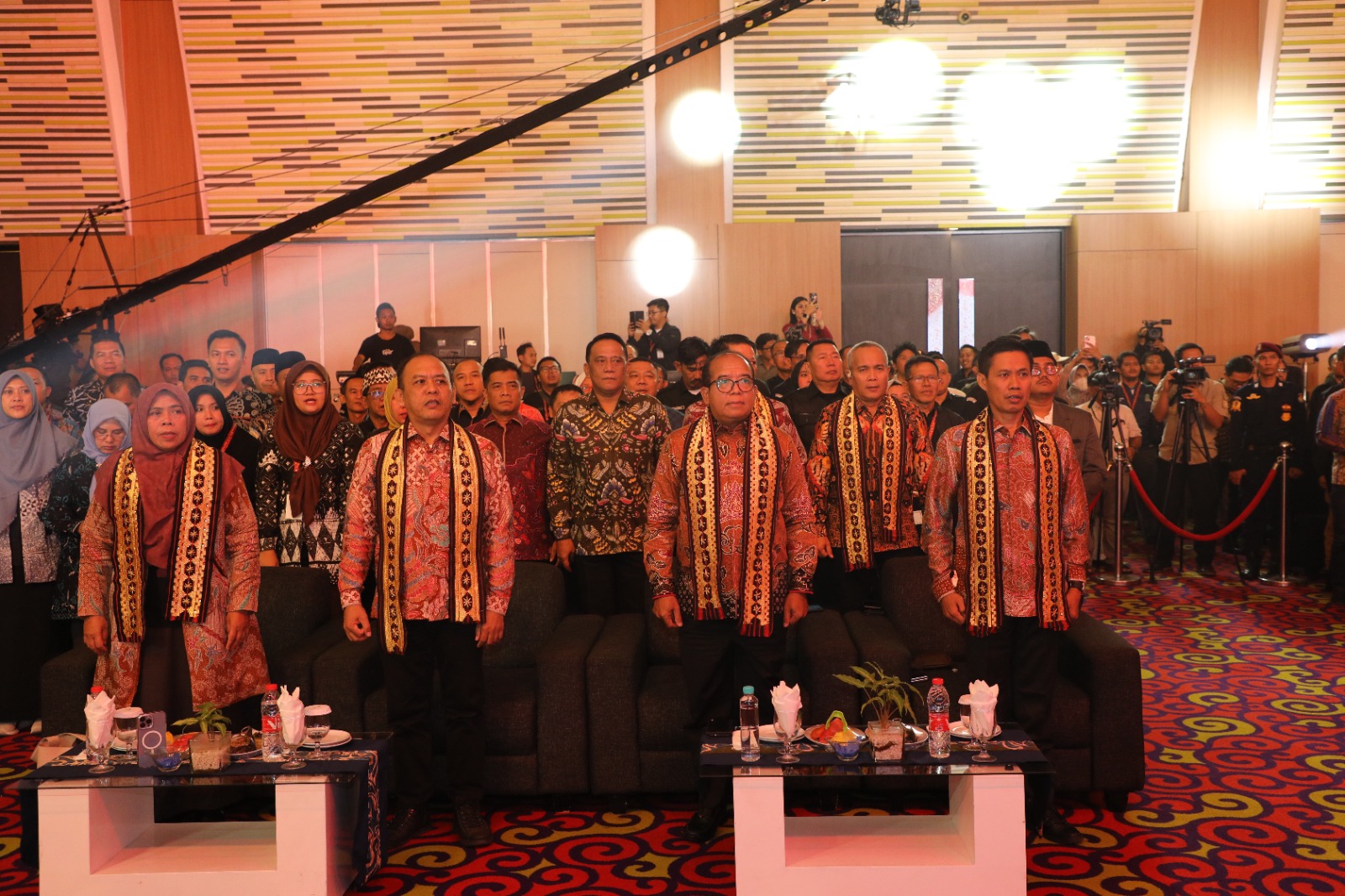 Pj. Gubernur Samsudin Sampaikan 5 Hal Penting untuk Menyukseskan Pilkada Serentak 2024 dalam Acara Konsolidasi Daerah KPU yang Diikuti Seluruh Unsur KPU dari 15 Kabupaten/Kota