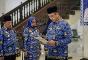 Jon Edwar mengukuh kan sekaligus melantik dewan pengurus (dp) korps pegawai Republik indonesia (korpri)