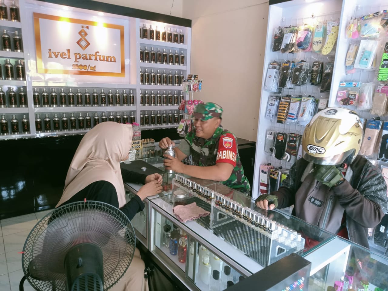 Tingkatkan Ekonomi Warga,Babinsa Komsos Dengan Pelaku UMKM