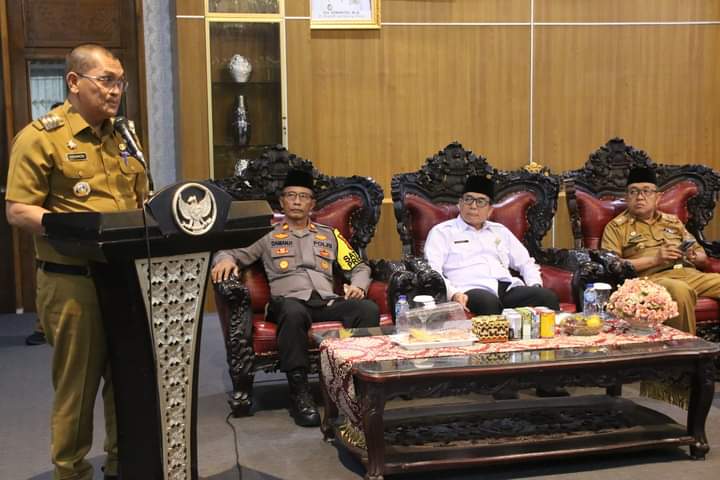 Pj. Bupati Lampura Lepas Kontingen Kafilah MTQ Kabupaten Lampung Utara