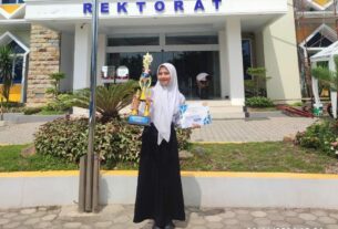 Dua Siswi SMKN 1 Abung Selatan Raih Juara pada Lomba Storytelling di Pekan Cangget UMKO