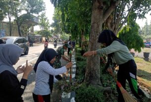 Sambut Hari Pahlawan Kodim Boyolali Ajak Masyarakat Bersihkan TMP