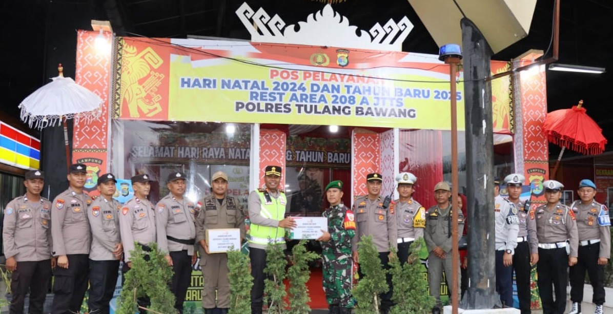 Berikan Bingkisan Untuk Tiga Pos Operasi Lilin Krakatau 2024, AKBP James Juga Ingatkan Pesan Penting Ini